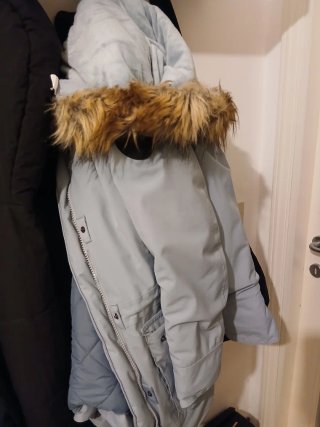 Parka Azzurra con Cappuccio e Pelliccia