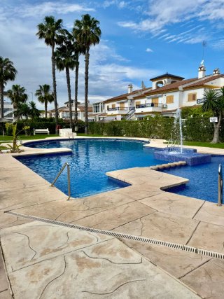 Alquiler vivienda en Mil Palmeras Riomar
