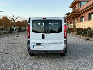 Opel Vivaro 2012