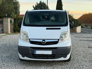 Opel Vivaro 2012