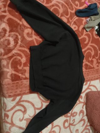 Sudadera top negra