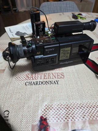 Videocámara Sony CCD-V50E Video 8 Handycam
