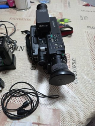 Videocámara Sony CCD-V50E Video 8 Handycam