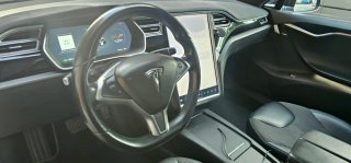 Tesla Model S 2016