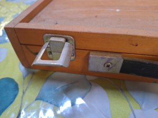 Maletín de madera