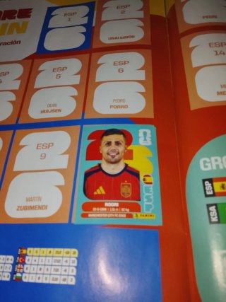 Álbum Mundial 2026 con Tim Payn y carta 00