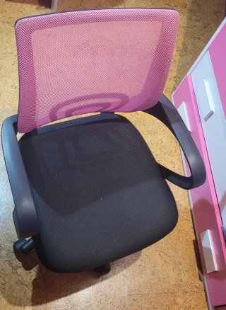 Silla de escritorio ergonómica rosa