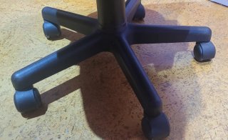 Silla de escritorio ergonómica rosa