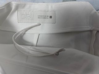 Pantalón corto blanco Zara