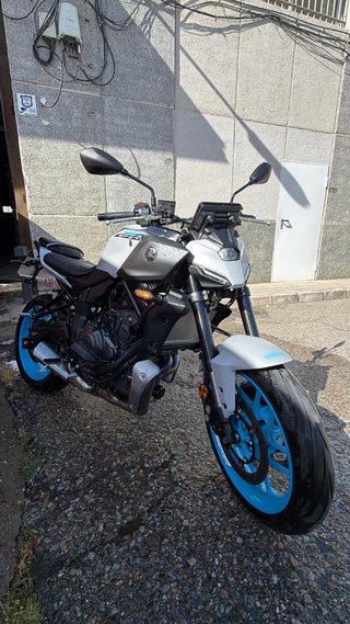 Yamaha MT-07 2026 Naked Azul/Gris