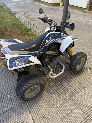 Quad Off-Road Azul y Blanco