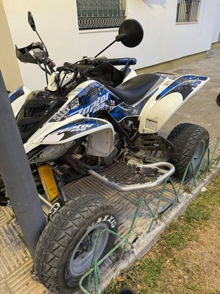 Quad Off-Road Azul y Blanco