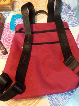 Mochila  Antirrobo Roja