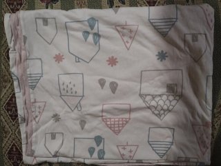 Chichonera infantil con estampado de casas