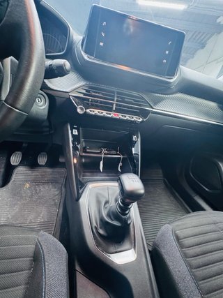 Peugeot 2008 2021