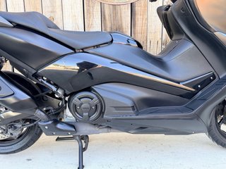 Yamaha T-Max 530 Scooter Negra