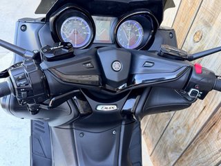Yamaha T-Max 530 Scooter Negra