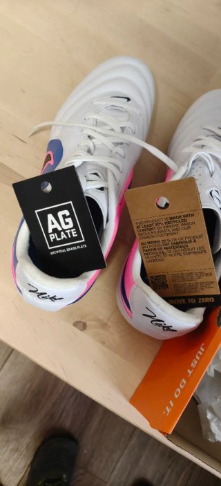Botas de fútbol Nike Tiempos Talla 42
