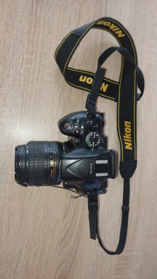 Cámara Nikon D5200 + Accesorios