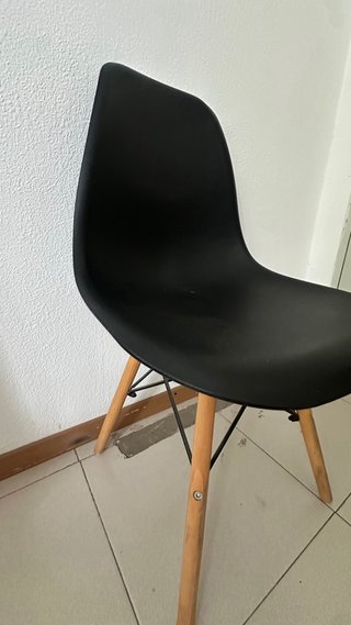 Silla Nórdica Negra