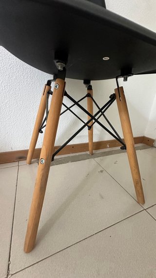 Silla Nórdica Negra