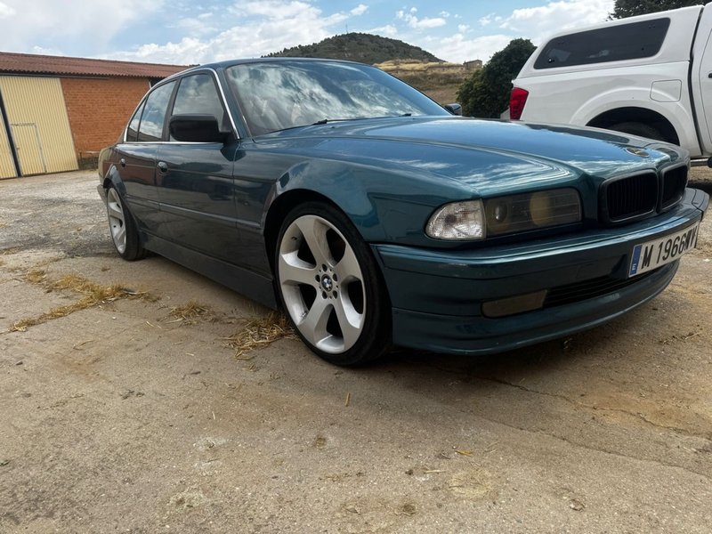 BMW Serie 7 1998 - foto 1