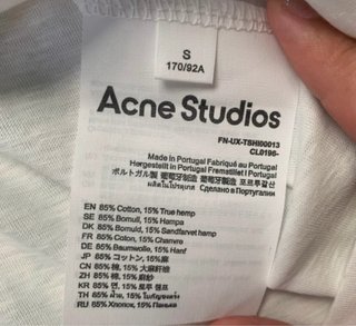 T-shirt Acne Studios azul com mangas brancas