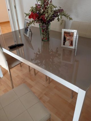 Mesa comedor cristal y aluminio + 4 sillas