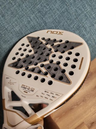 Nox AT10 12K Pala Pádel 2026