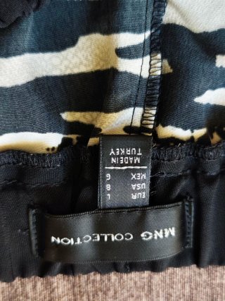 Pantaloni slim Mango fantasia
