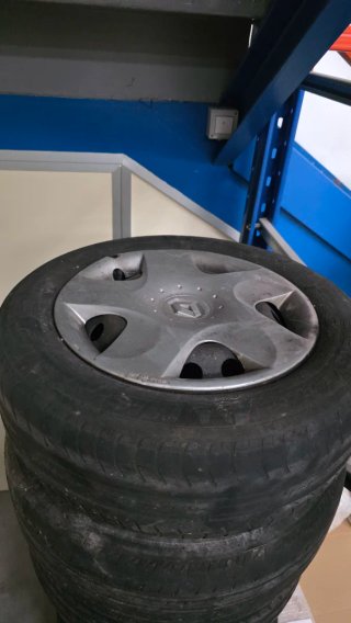 Llantas en 14 de acero de renault clio del 2005,
