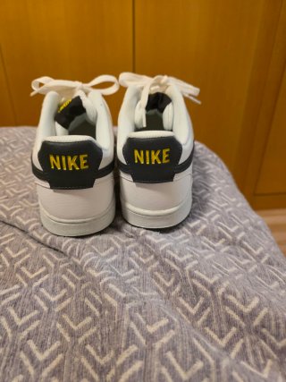 Zapatillas Nike Court Vision Low Blancas