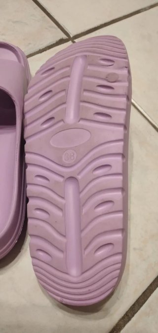 Ciabatte da mare viola