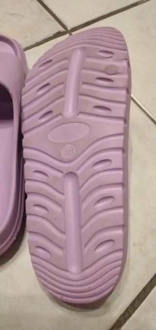 Ciabatte da mare viola