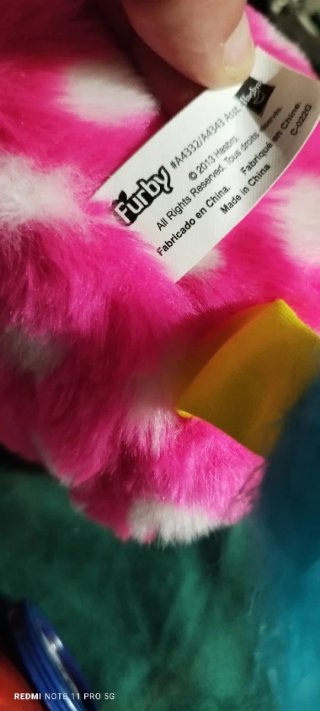 Furby interattivo rosa e bianco