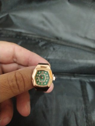 Anillo Reloj Oro y Verde