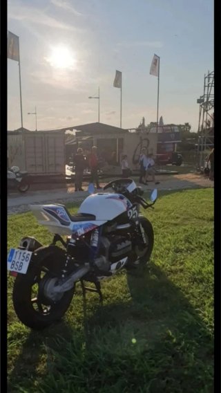 BMW K75 Cafe Racer Personalizada