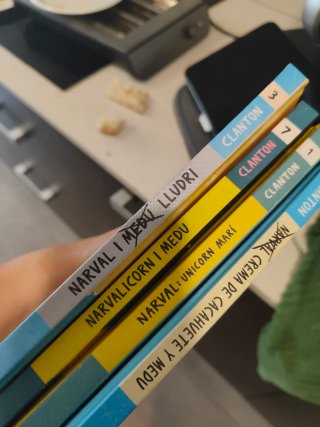 Libros infantiles narval (5cada uno)
