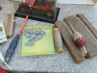 Lote variado: Calculadora, reloj, libros y más