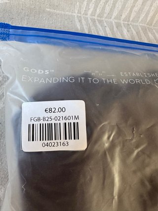 Chaqueta Fake Gods Nueva a estrenar