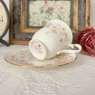 Taza y plato porcelana inglesa Royal Albert