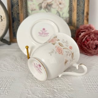 Taza y plato porcelana inglesa Royal Albert