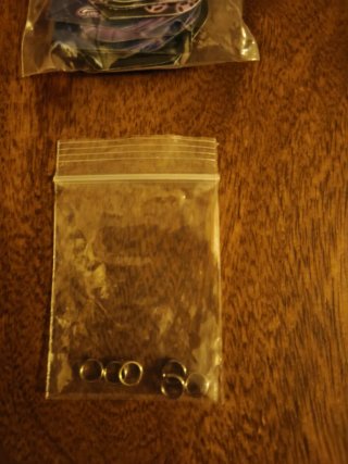 Colas, Plumas y puntas de Dardos