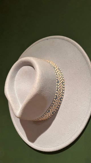 Lote 3 Sombreros Fedora Negro, Camel y Azul