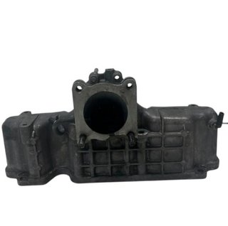 Toyota 387064 171010r010 colector admisión avensis