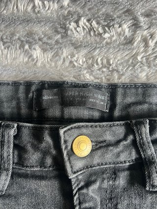 Shorts vaqueros negros Stradivarius talle alto