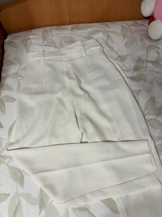 Pantalón de traje blanco