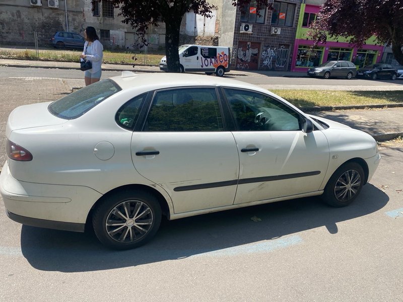 SEAT Cordoba 2002 - foto 1
