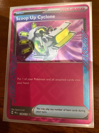 Carta Pokémon Scoop Up Cyclone evoluciones