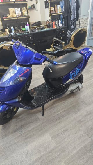 Aprilia Sonic 50 Scooter